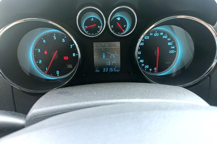Used CHANGAN CS35 2014 1.6L Manual Luxury Model China IV Standard Odometer Close Up