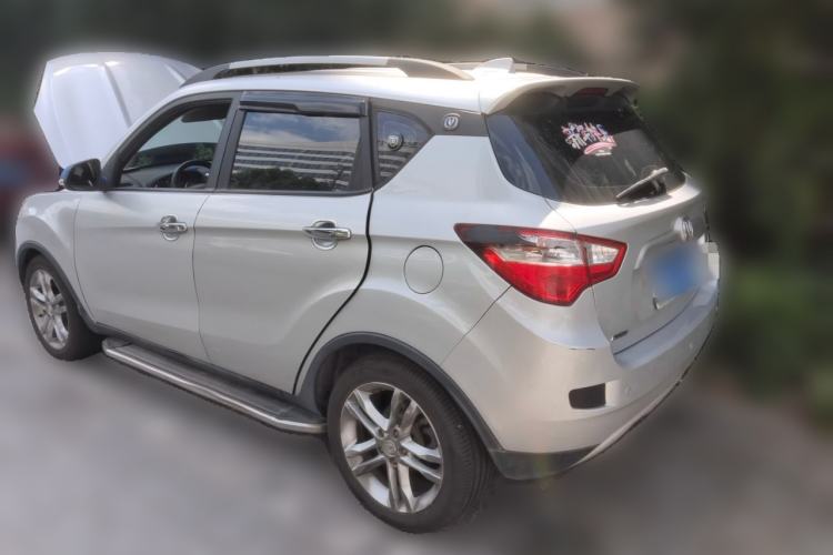 Used CHANGAN CS35 2014 1.6L Manual Luxury Navigation Model China IV Standard Rear Left 45 Deg