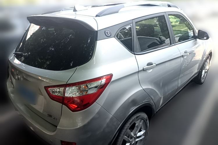 Used CHANGAN CS35 2014 1.6L Manual Luxury Model China IV Standard Rear Right 45 Deg