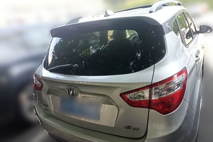 Used CHANGAN CS35 2014 1.6L Manual Luxury Model China IV Standard Rear