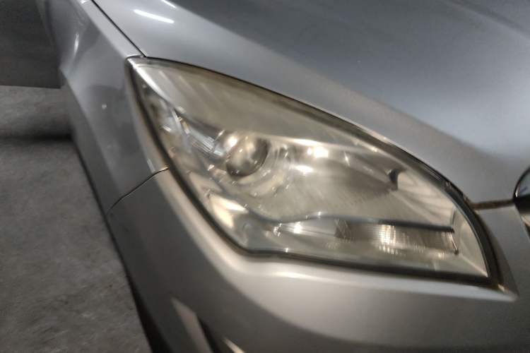 Used CHANGAN CS35 2014 1.6L Manual Luxury Model China IV Standard Right Front Headlight
