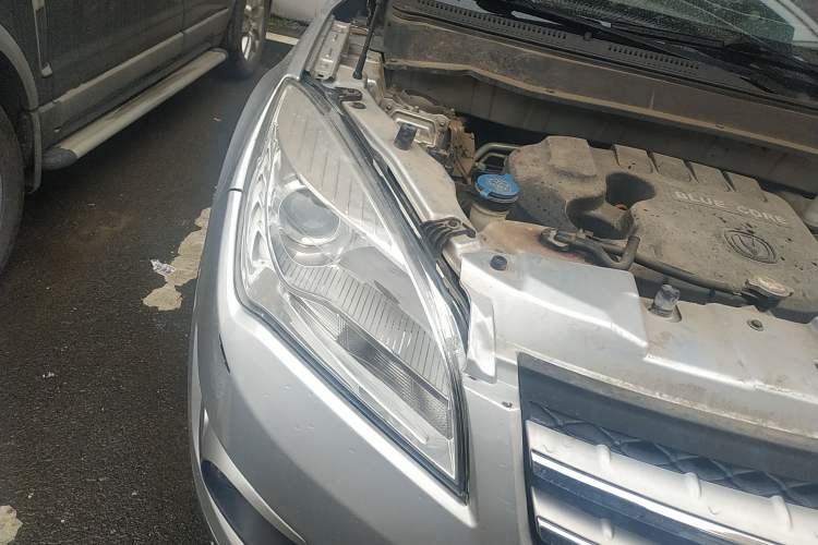 Used CHANGAN CS35 2014 1.6L Automatic Luxury Model China IV Standard Right Front Headlight