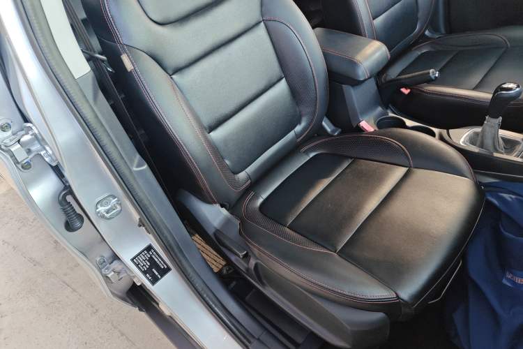 Used CHANGAN CS35 2014 1.6L Manual Luxury Model China IV Standard Right Front Seat