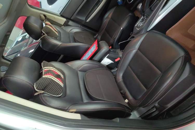 Used CHANGAN CS35 2014 1.6L Automatic Luxury Model China IV Standard Right Front Seat