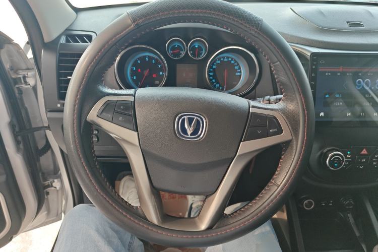 Used CHANGAN CS35 2014 1.6L Manual Luxury Model China IV Standard Steering Wheel