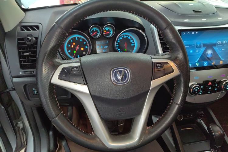 Used CHANGAN CS35 2014 1.6L Automatic Luxury Model China IV Standard Steering Wheel