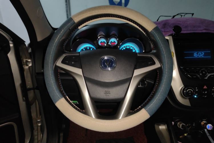 Used CHANGAN CS35 2014 1.6L Manual Luxury Model China IV Standard Steering Wheel