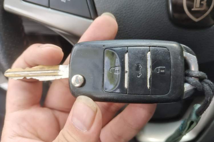Used CHANGAN CS35 2014 1.6L Manual Luxury Navigation Model China IV Standard Vehicle Key