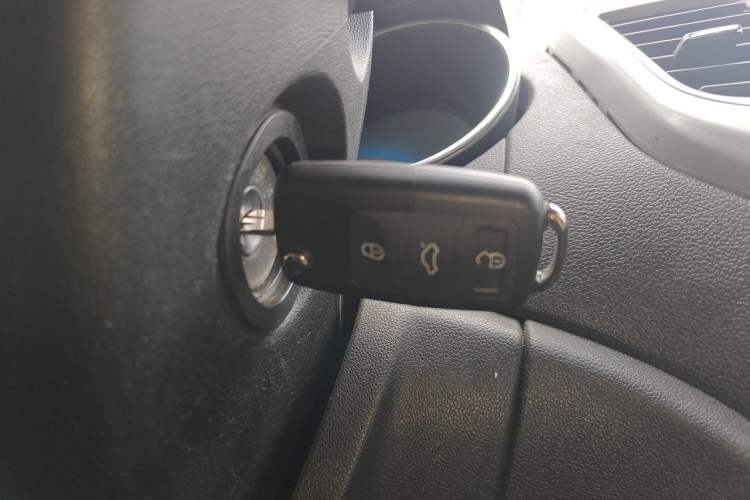 Used CHANGAN CS35 2014 1.6L Automatic Luxury Model China V Standard Vehicle Key