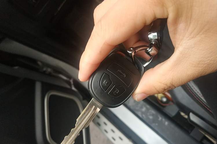 Used CHANGAN CS35 2014 1.6L Automatic Luxury Model China IV Standard Vehicle Key