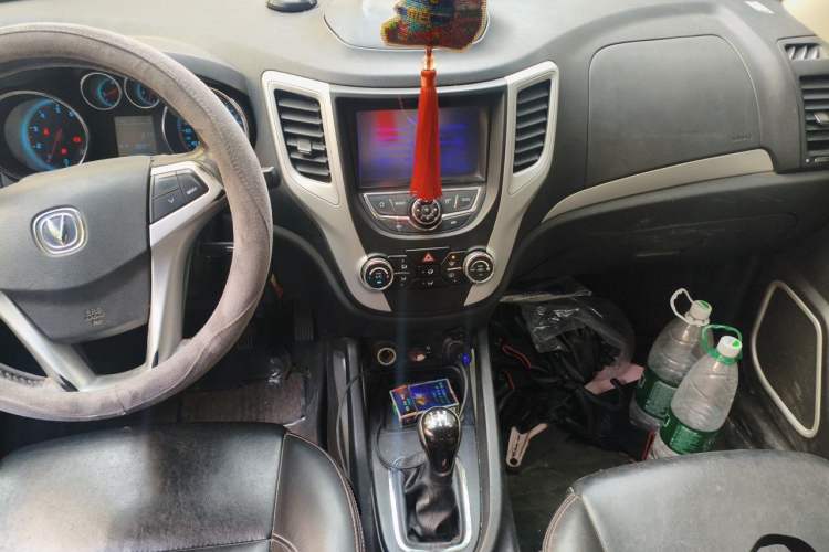 Used CHANGAN CS35 2014 1.6L Manual Luxury Model China V Standard Audio And AC Panel