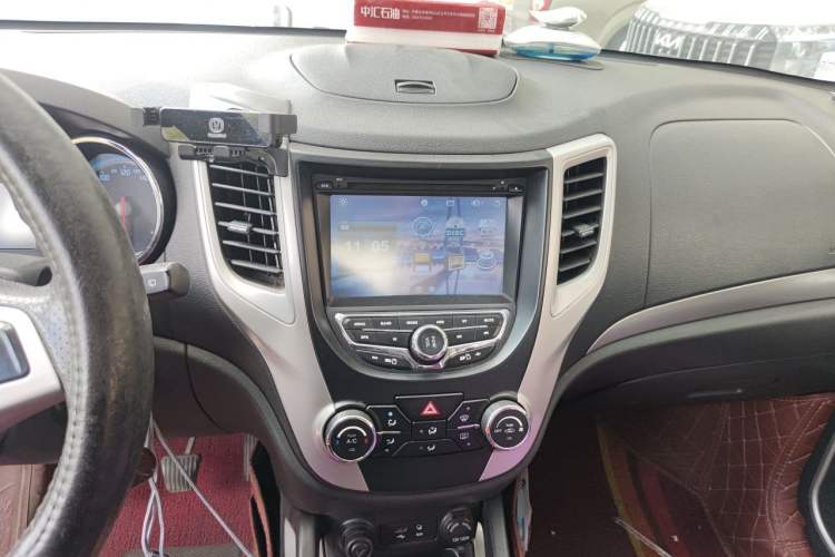 Used CHANGAN CS35 2014 1.6L Manual Comfort Version China IV Standard Audio And AC Panel
