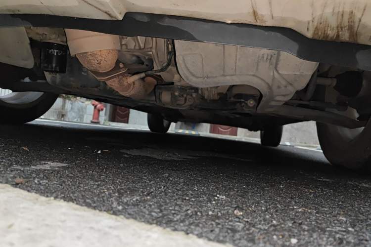 Used CHANGAN CS35 2014 1.6L Manual Luxury Model China IV Standard Chassis Front