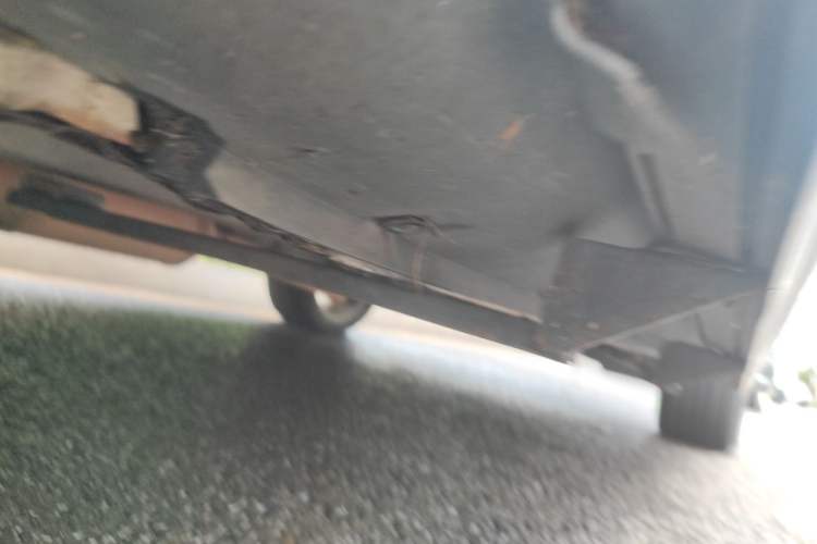 Used CHANGAN CS35 2014 1.6L Automatic Luxury Model China IV Standard Chassis Front Left