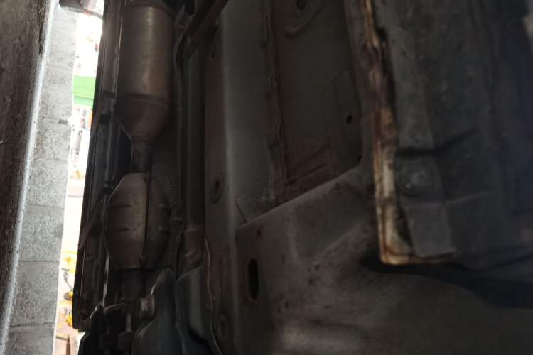 Used CHANGAN CS35 2014 1.6L Automatic Luxury Model China IV Standard Chassis Front Right
