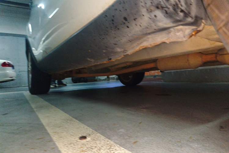 Used CHANGAN CS35 2014 1.6L Automatic Luxury Model China IV Standard Chassis Front Right