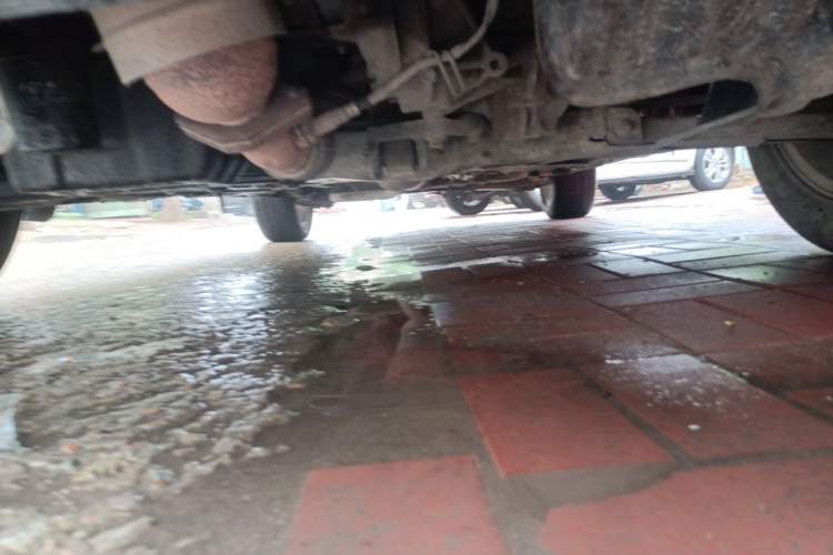 Used CHANGAN CS35 2014 1.6L Manual Luxury Model China IV Standard Chassis Front