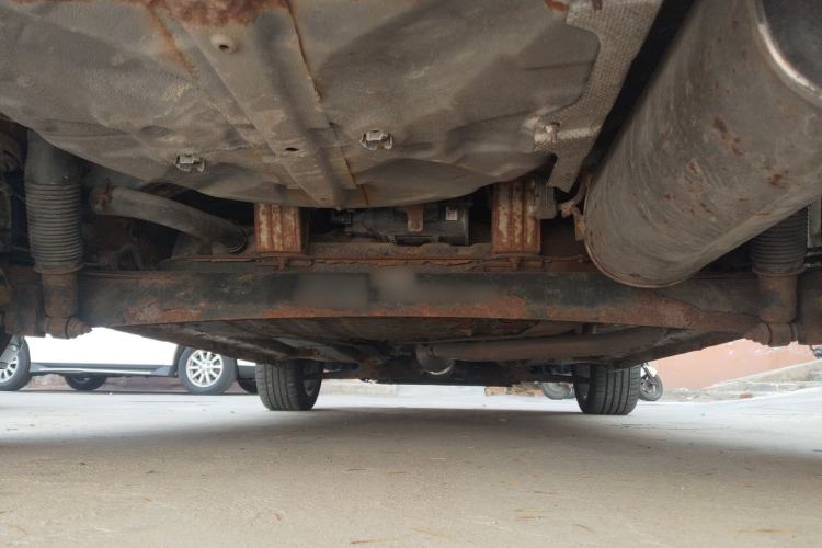 Used CHANGAN CS35 2014 1.6L Manual Luxury Model China IV Standard Chassis Rear