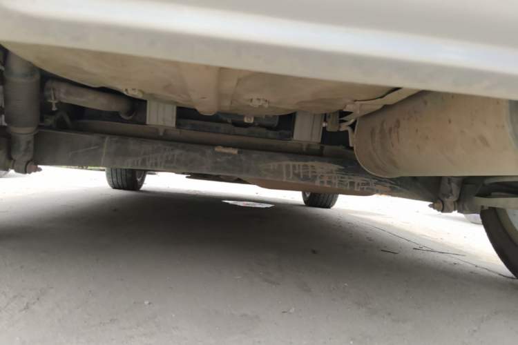 Used CHANGAN CS35 2014 1.6L Manual Luxury Model China IV Standard Chassis Rear