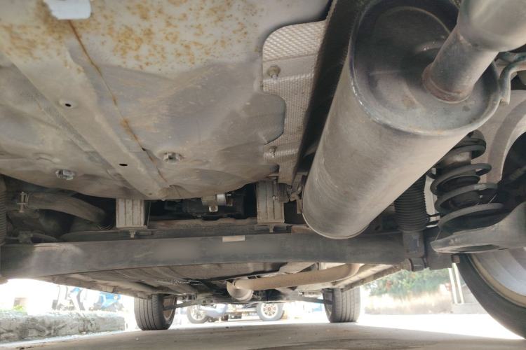 Used CHANGAN CS35 2014 1.6L Manual Luxury Model China IV Standard Chassis Rear