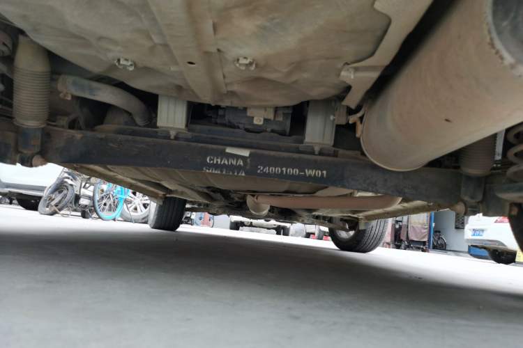 Used CHANGAN CS35 2014 1.6L Manual Luxury Model China V Standard Chassis Rear