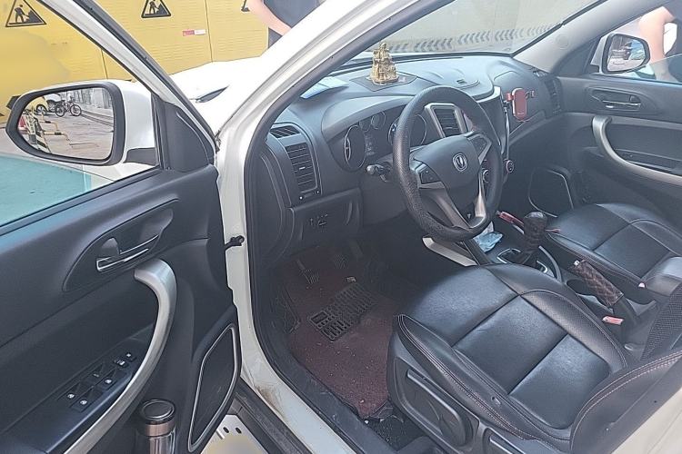 Used CHANGAN CS35 2014 1.6L Manual Luxury Model China IV Standard Driver Seat