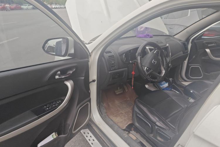 Used CHANGAN CS35 2014 1.6L Automatic Luxury Navigation Model China IV Standard Driver Seat