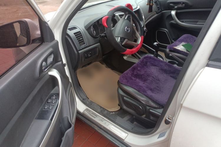 Used CHANGAN CS35 2014 1.6L Manual Luxury Model China IV Standard Driver Seat