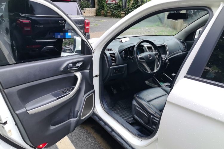 Used CHANGAN CS35 2014 1.6L Manual Luxury Model China V Standard Driver Seat