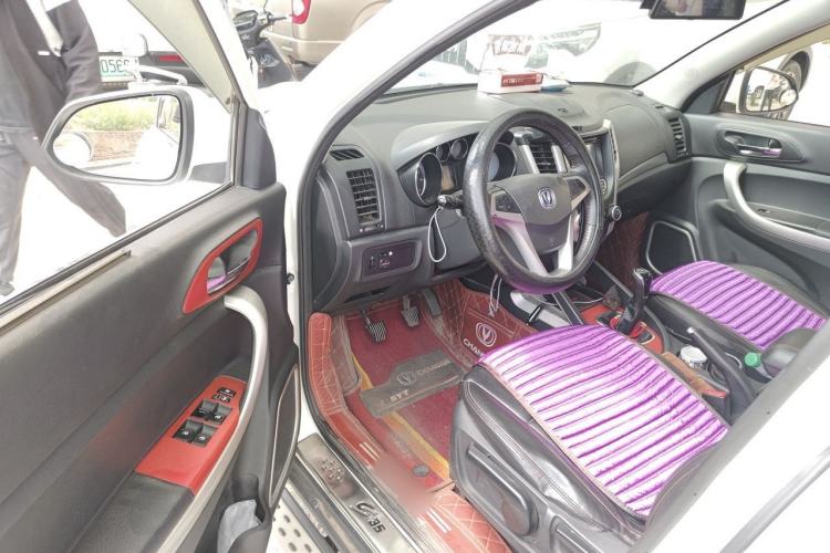 Used CHANGAN CS35 2014 1.6L Manual Comfort Version China IV Standard Driver Seat