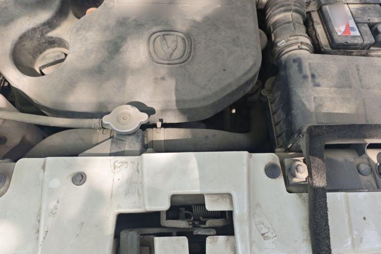 Used CHANGAN CS35 2014 1.6L Manual Luxury Model China IV Standard Engine Bay