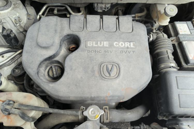 Used CHANGAN CS35 2014 1.6L Automatic Luxury Model China IV Standard Engine Bay