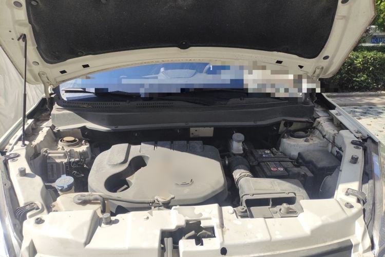 Used CHANGAN CS35 2014 1.6L Automatic Luxury Model China IV Standard Engine Bay
