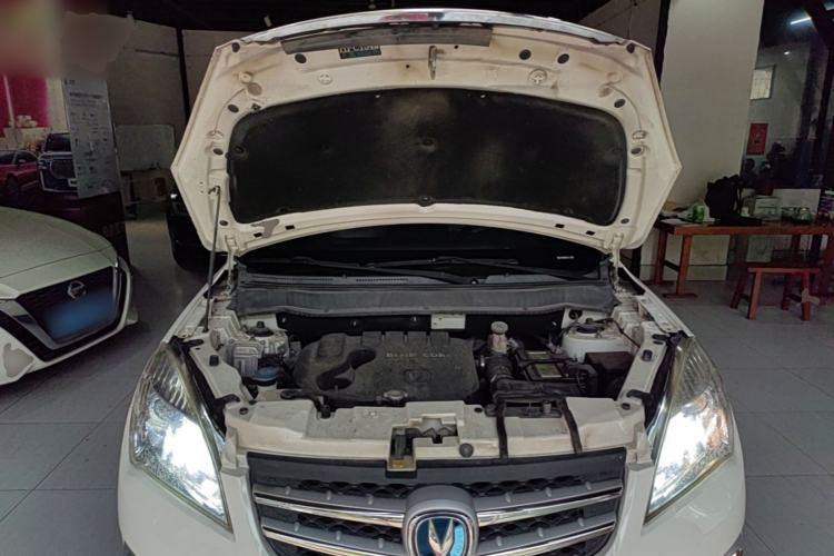 Used CHANGAN CS35 2014 1.6L Automatic Luxury Model China IV Standard Engine Bay
