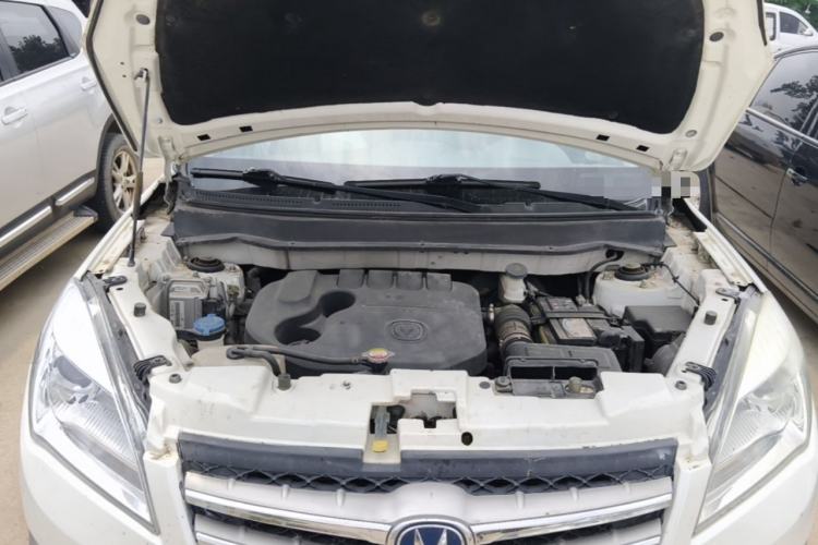 Used CHANGAN CS35 2014 1.6L Manual Luxury Model China IV Standard Engine Bay