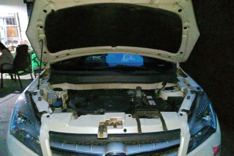 Used CHANGAN CS35 2014 1.6L Automatic Luxury Model China V Standard Engine Bay