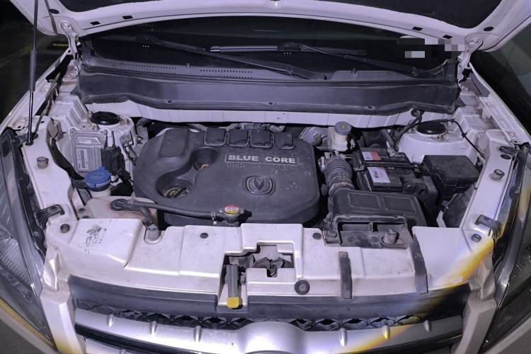 Used CHANGAN CS35 2014 1.6L Automatic Luxury Navigation Model China IV Standard Engine Bay