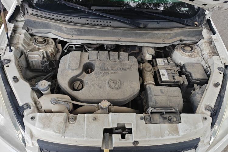Used CHANGAN CS35 2014 1.6L Manual Luxury Model China IV Standard Engine Bay