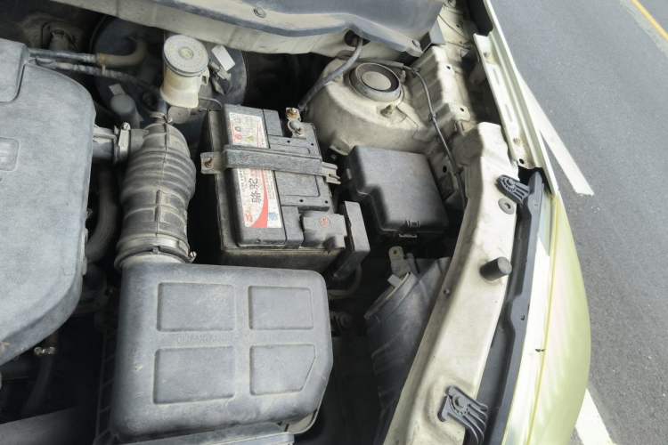 Used CHANGAN CS35 2014 1.6L Automatic Luxury Model China IV Standard Engine Bay Left