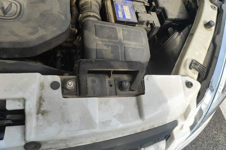 Used CHANGAN CS35 2014 1.6L Automatic Luxury Model China IV Standard Engine Bay Left