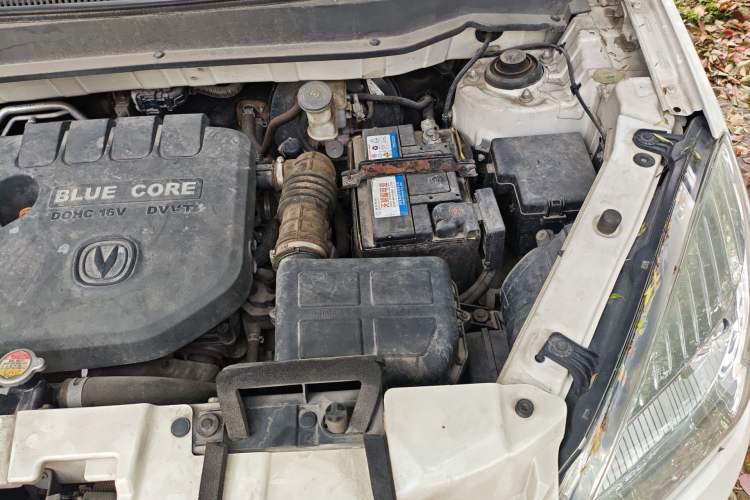 Used CHANGAN CS35 2014 1.6L Manual Luxury Model China IV Standard Engine Bay Left