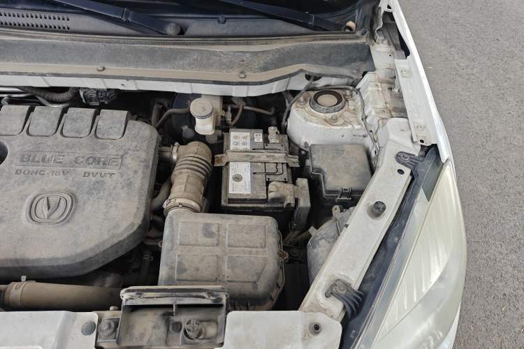 Used CHANGAN CS35 2014 1.6L Manual Luxury Model China IV Standard Engine Bay Left