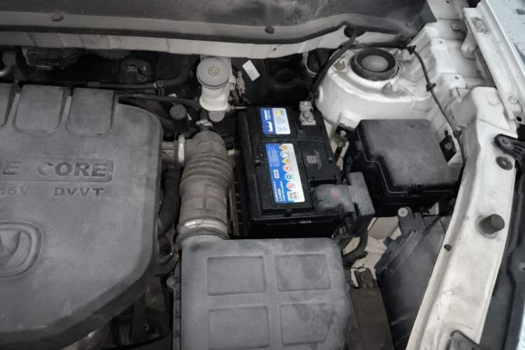 Used CHANGAN CS35 2014 1.6L Automatic Luxury Model China IV Standard Engine Bay Left