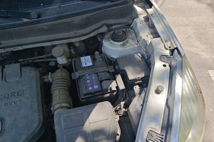 Used CHANGAN CS35 2014 1.6L Automatic Luxury Model China V Standard Engine Bay Left