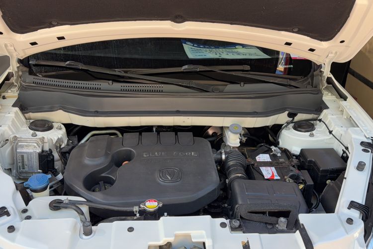 Used CHANGAN CS35 2014 1.6L Manual Luxury Model China IV Standard Engine Bay