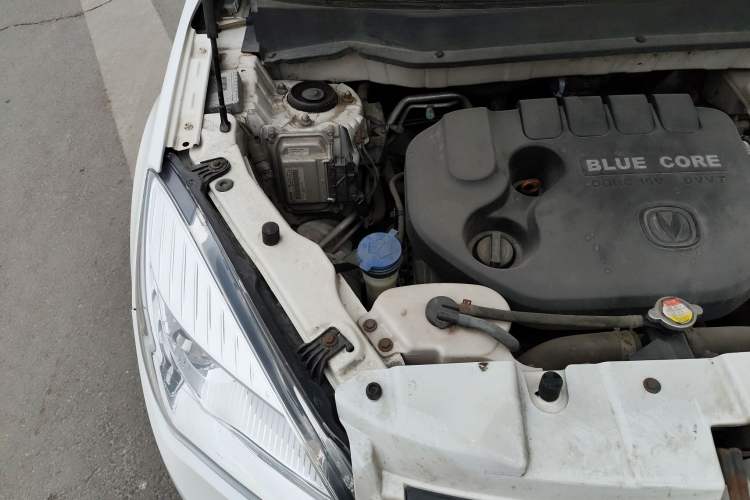 Used CHANGAN CS35 2014 1.6L Manual Luxury Model China IV Standard Engine Bay Right