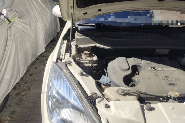 Used CHANGAN CS35 2014 1.6L Automatic Luxury Model China IV Standard Engine Bay Right