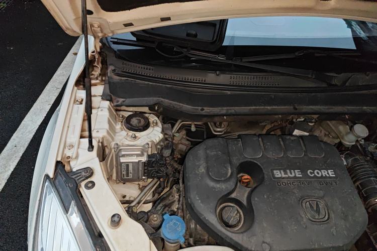 Used CHANGAN CS35 2014 1.6L Manual Luxury Model China IV Standard Engine Bay Right