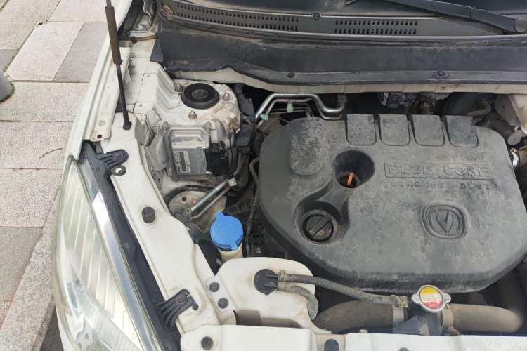 Used CHANGAN CS35 2014 1.6L Manual Luxury Model China IV Standard Engine Bay Right