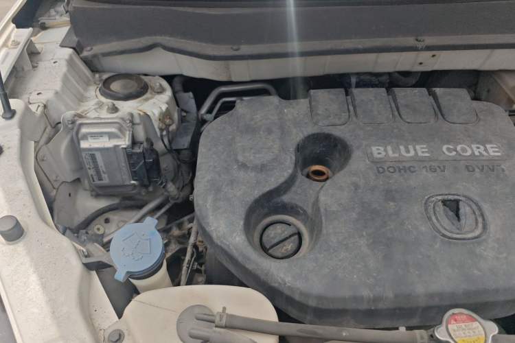 Used CHANGAN CS35 2014 1.6L Manual Luxury Model China V Standard Engine Bay Right